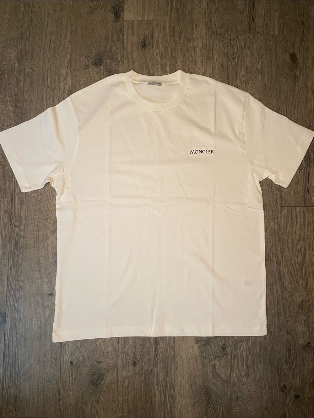 Moncler White T-Shirt Men’s Size L Small Chest Logo Short Sleeve